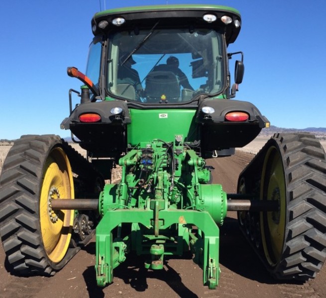 JOHN DEERE 8335RT Tractor