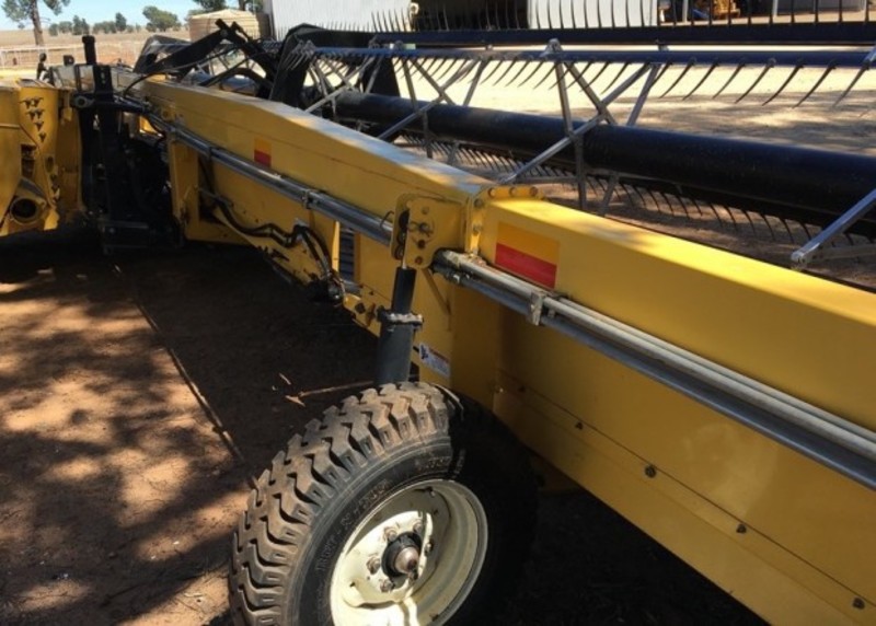 Honey Bee 94C Harvester Header