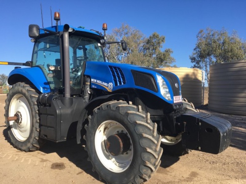 NEW HOLLAND T8.390 Tractor