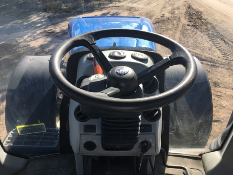 NEW HOLLAND T8.390 Tractor