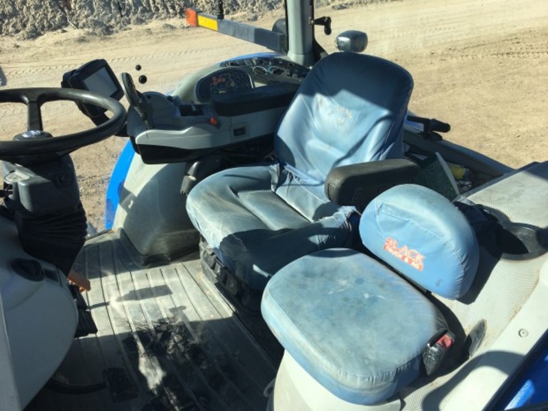 NEW HOLLAND T8.390 Tractor
