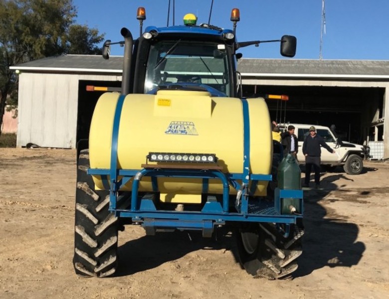 NEW HOLLAND T8.390 Tractor