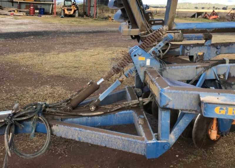Grizzly 56 plate Tillage Equip