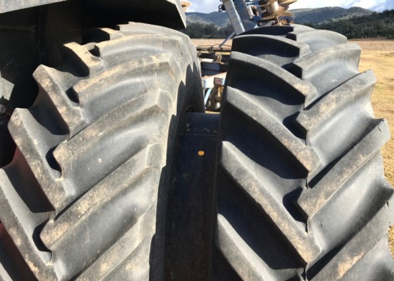 Versatile 876 Tractor