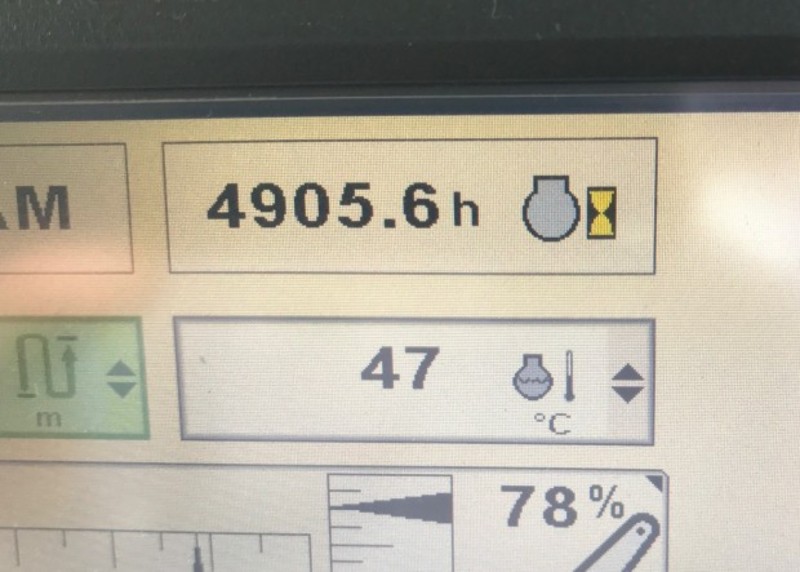 JOHN DEERE 8360R Tractor
