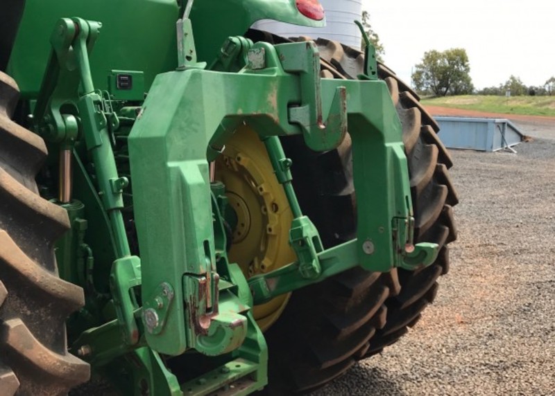 JOHN DEERE 8360R Tractor