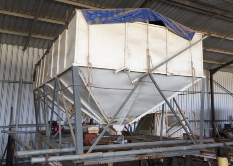 Custom 8 ton Handling Storage
