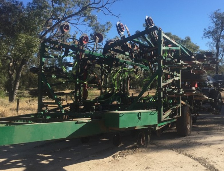Janke Force 500 Seeding Planting Equip