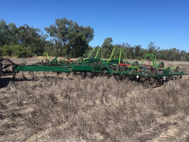 Janke Force 500 Seeding Planting Equip