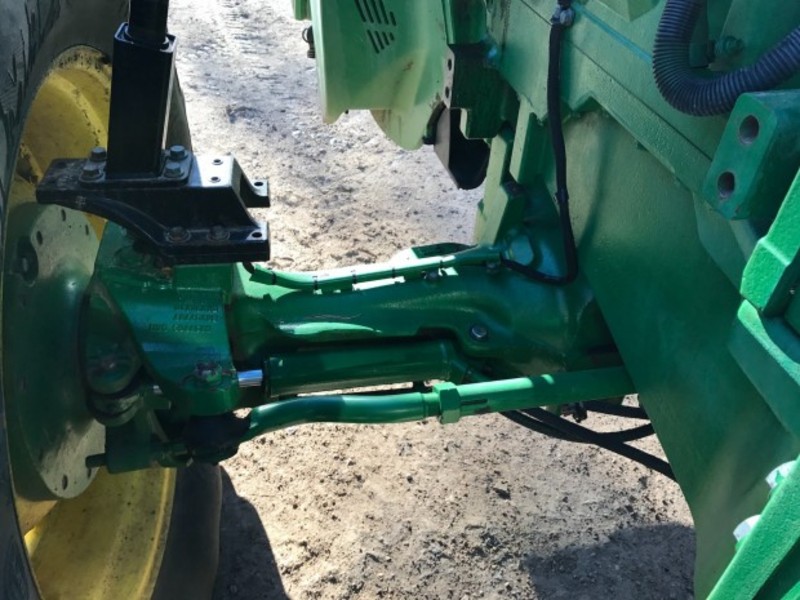 JOHN DEERE 8245R Tractor