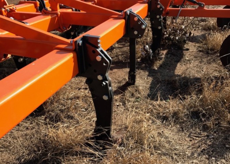 TTQ Multishank Tillage Equip