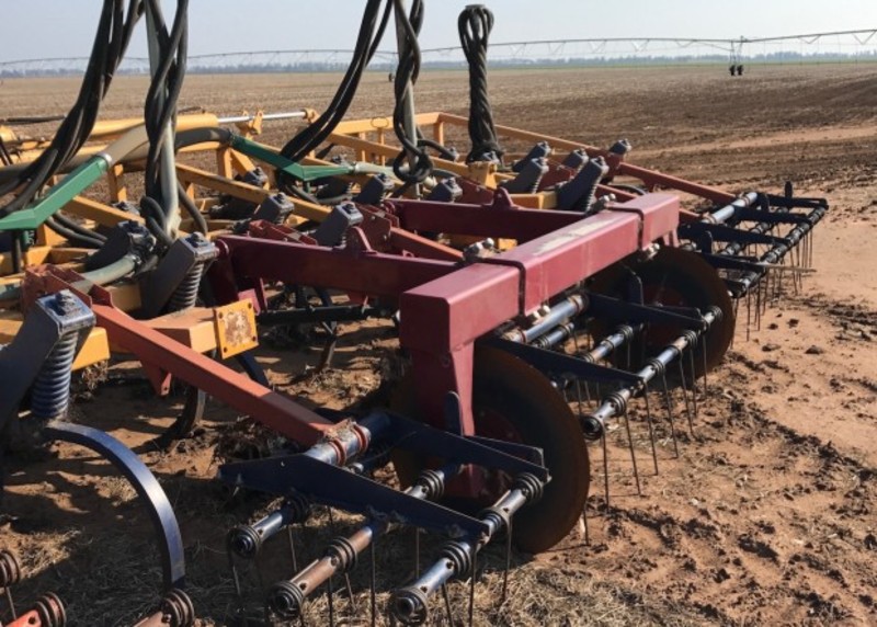Custom 9 metre Tillage Equip