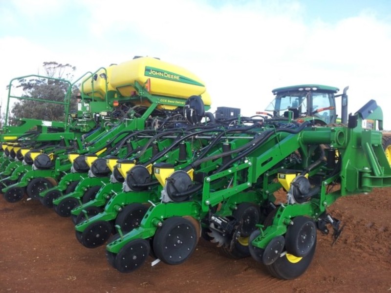 2014 JOHN DEERE 1790 Seeding Planting Equip