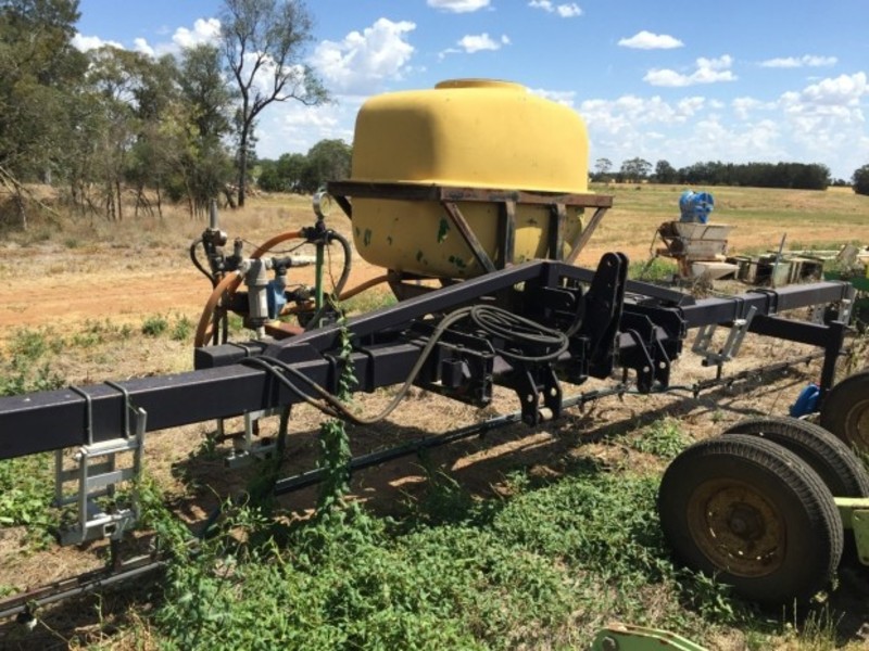 Custom 12m boom Sprayer