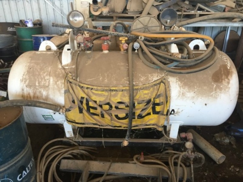 Rheem 1KL NH3 Fertilizer tank
