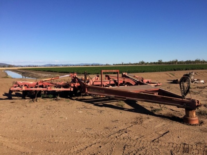 NEW HOLLAND Trashfarmer 3420