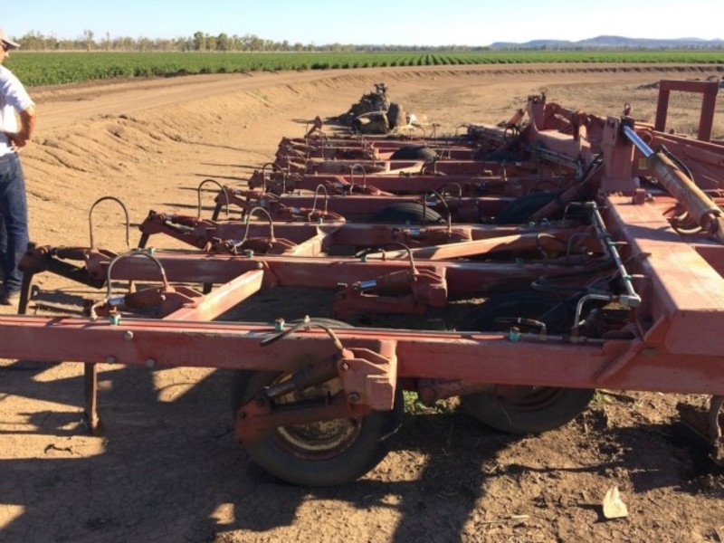 NEW HOLLAND Trashfarmer 3420