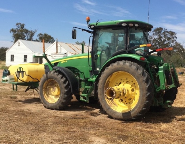 JOHN DEERE 8345R Tractor