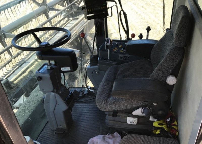 Agco Gleaner R72 Harvester