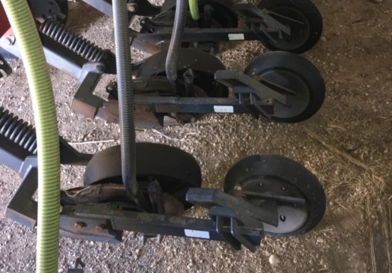 Barton Single Disc planters