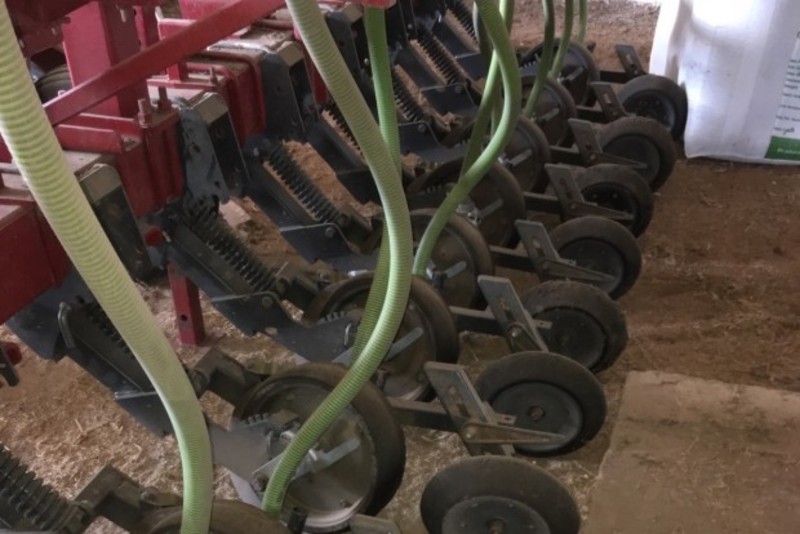 Barton Single Disc planters