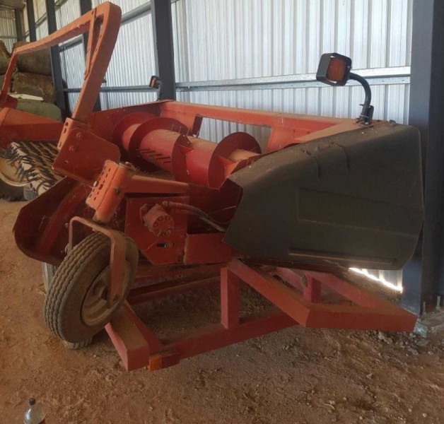 Case IH 2388 Harvester Header