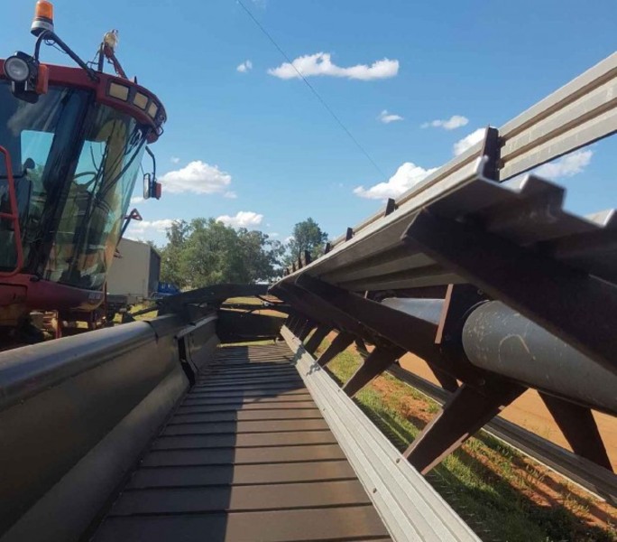 Case IH 2388 Harvester Header