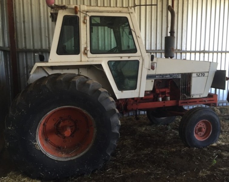 Case IH 1270 Tractor