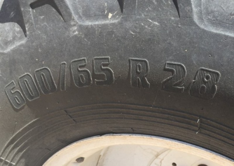 NEW HOLLAND CR8090 Harvester Header