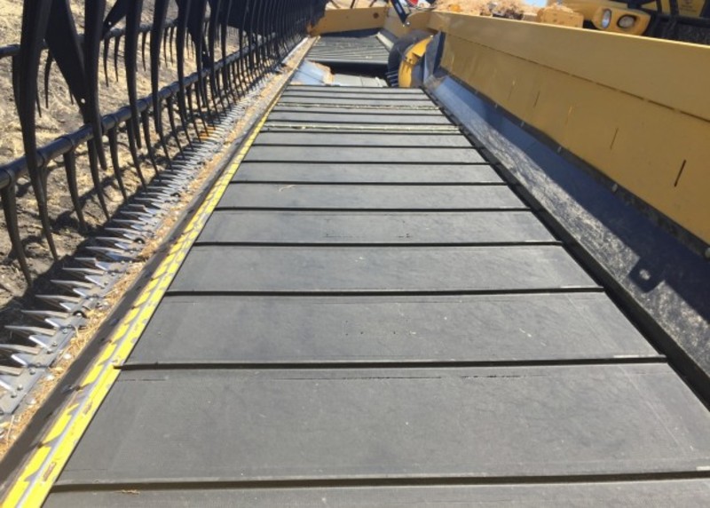 NEW HOLLAND CR8090 Harvester Header