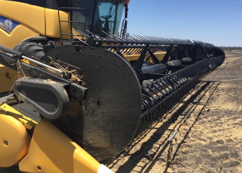 NEW HOLLAND CR8090 Harvester Header