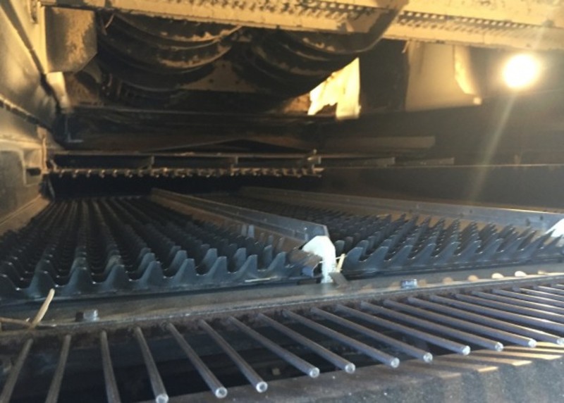 NEW HOLLAND CR8090 Harvester Header