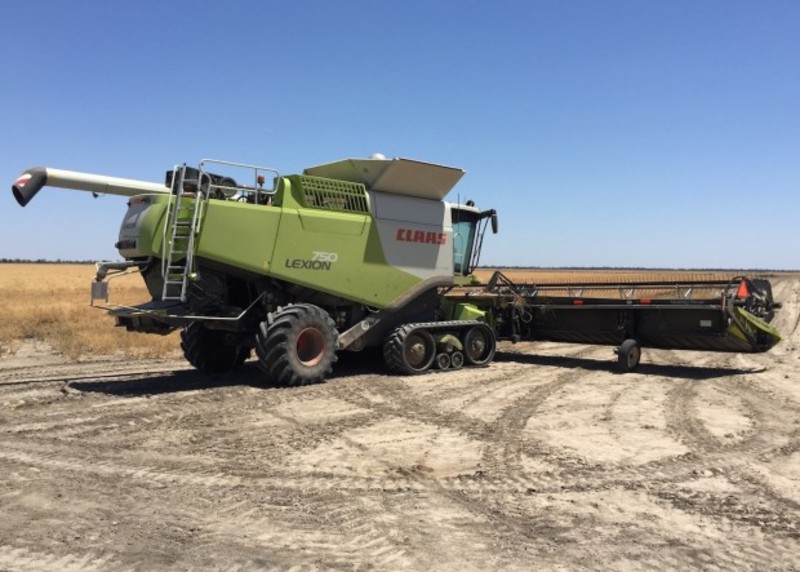 Claas Lexion 750TT HARVESTER