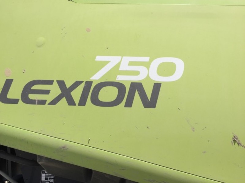 Claas Lexion 750TT HARVESTER