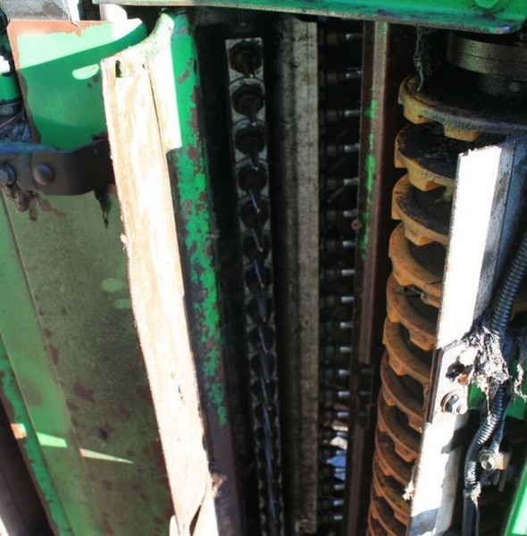 JOHN DEERE 9976 Harvester