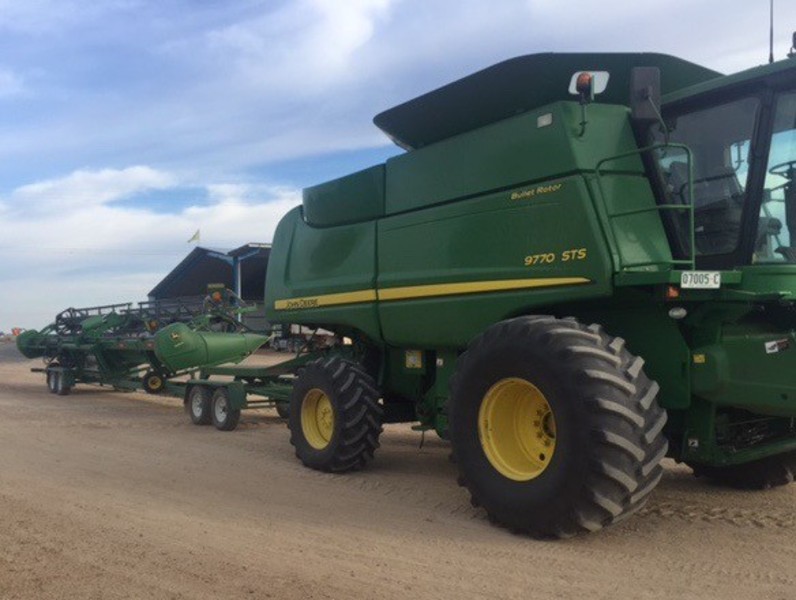 JOHN DEERE 9770 STS Harvester Header