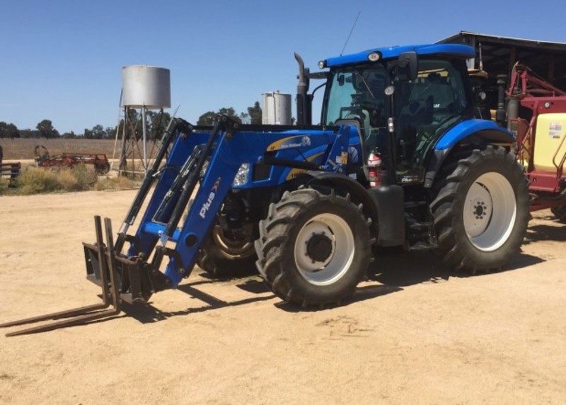 NEW HOLLAND T6050 plus Tractor