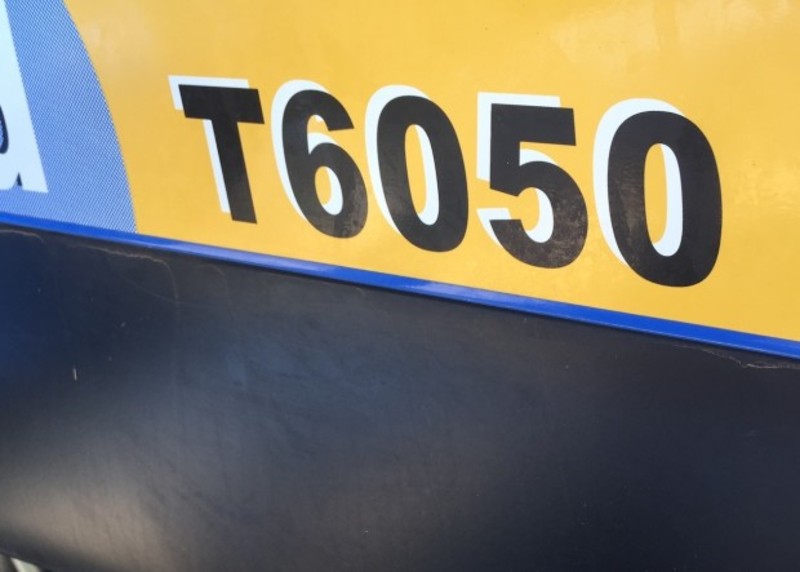 NEW HOLLAND T6050 plus Tractor