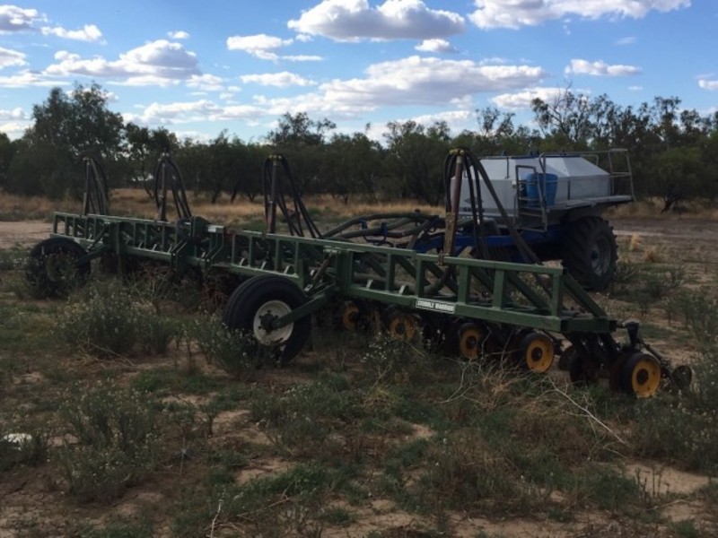 Excel 12m Single Disc PLANTERS
