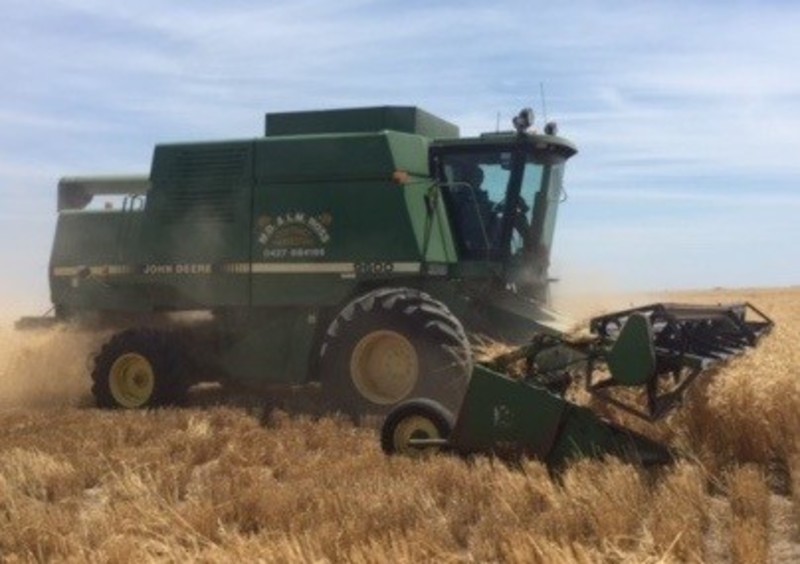 JOHN DEERE 9600 Harvester