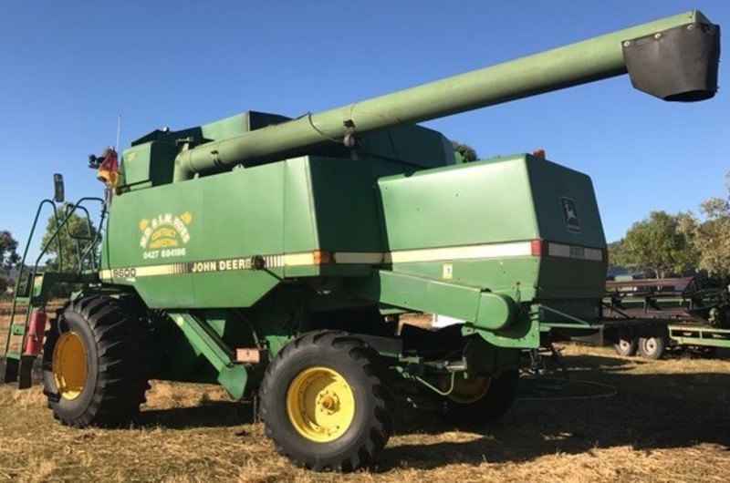 JOHN DEERE 9600 Harvester