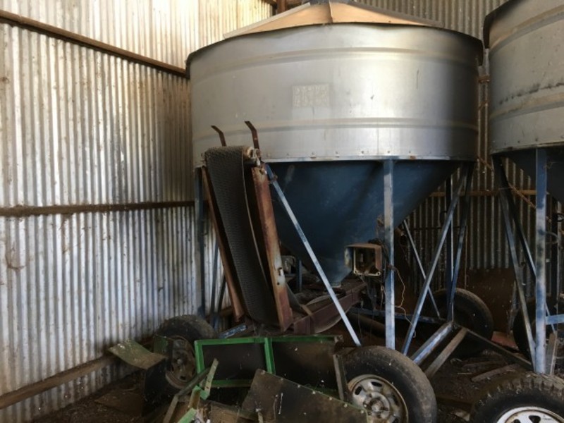 Hayes N-Buggy silo