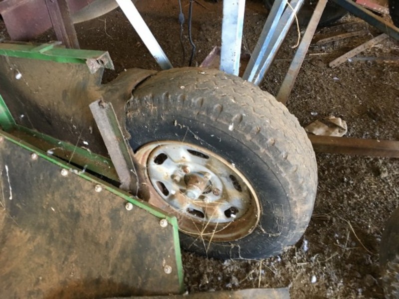 Hayes N-Buggy silo