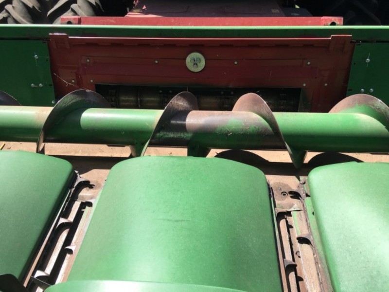 JOHN DEERE 894 Harvester