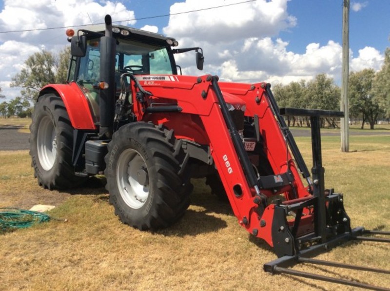 MASSEY FERGUSON 7614 Tractor