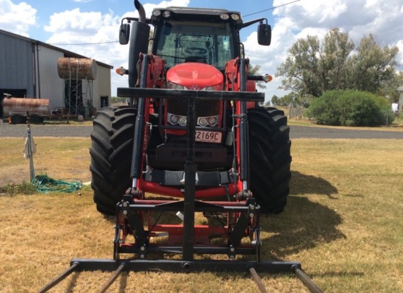 MASSEY FERGUSON 7614 Tractor