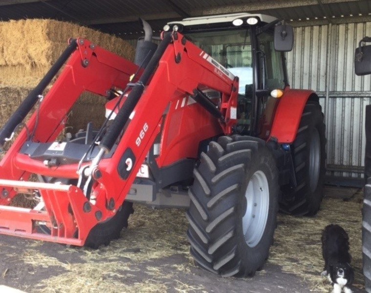 MASSEY FERGUSON 7614 Tractor