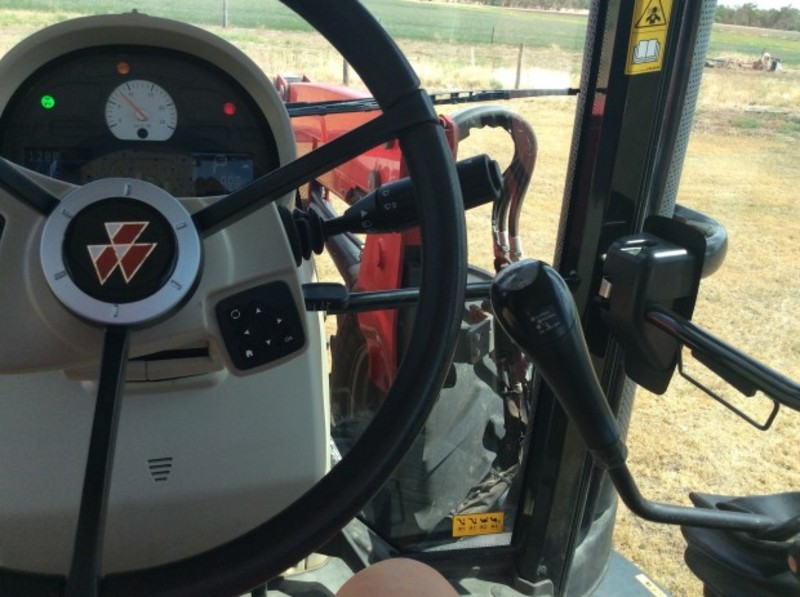 MASSEY FERGUSON 7614 Tractor