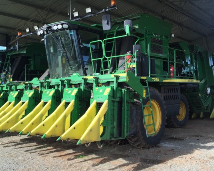 JOHN DEERE 7760 cotton picker