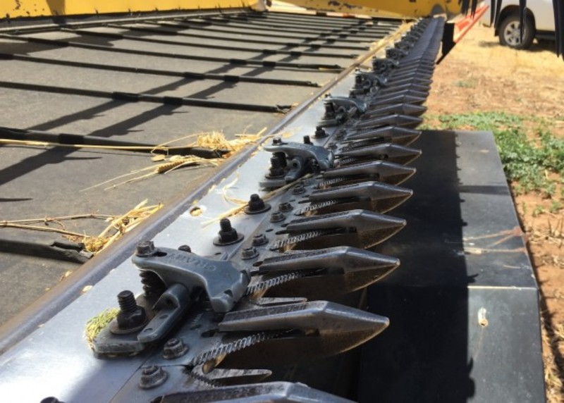 NEW HOLLAND CR960 Harvester Header